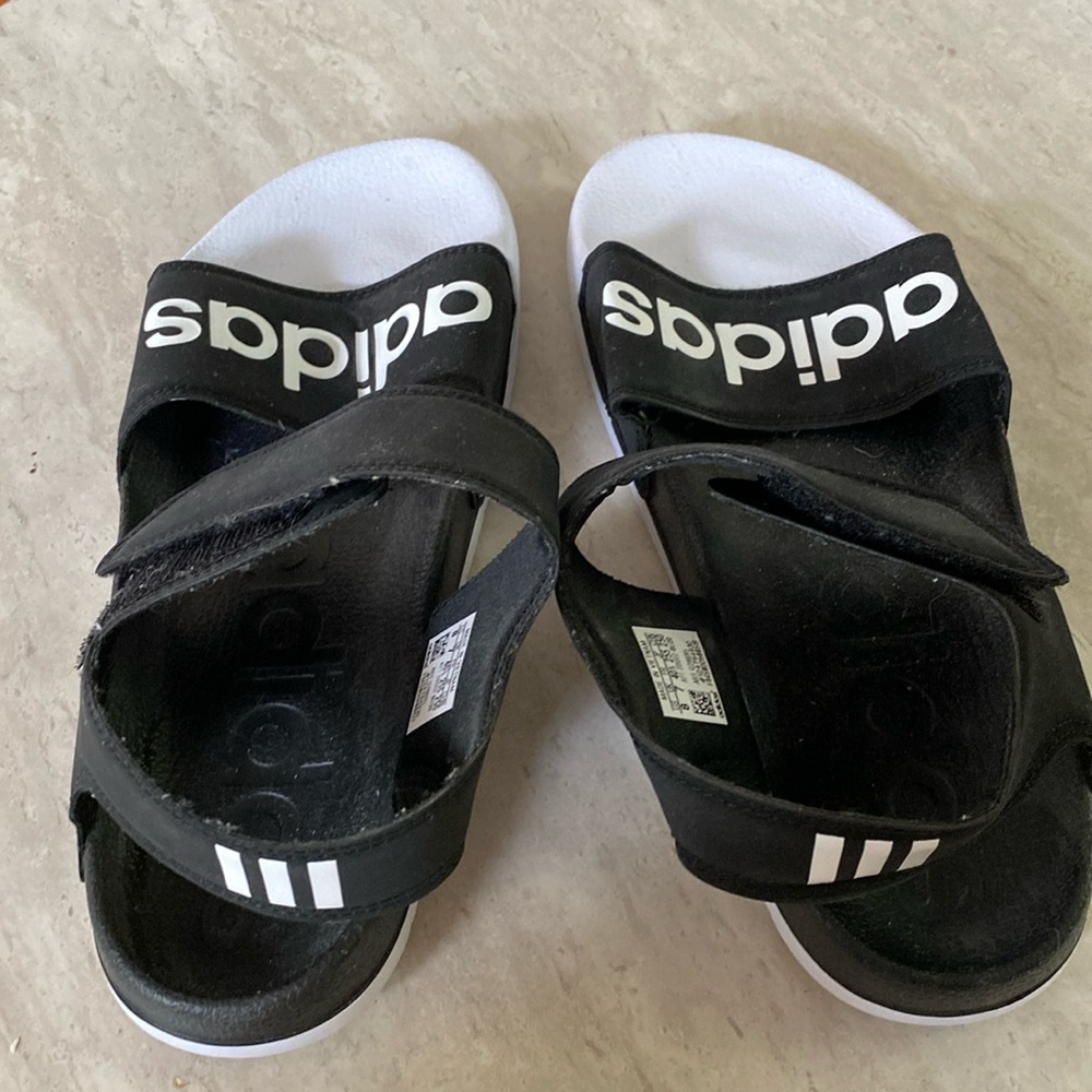 Women’s Adidas Black/White Velcro Strap Sandals Size 8